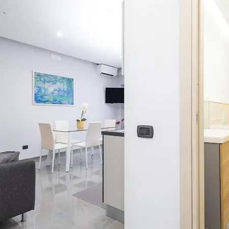 Dharma Apartment *